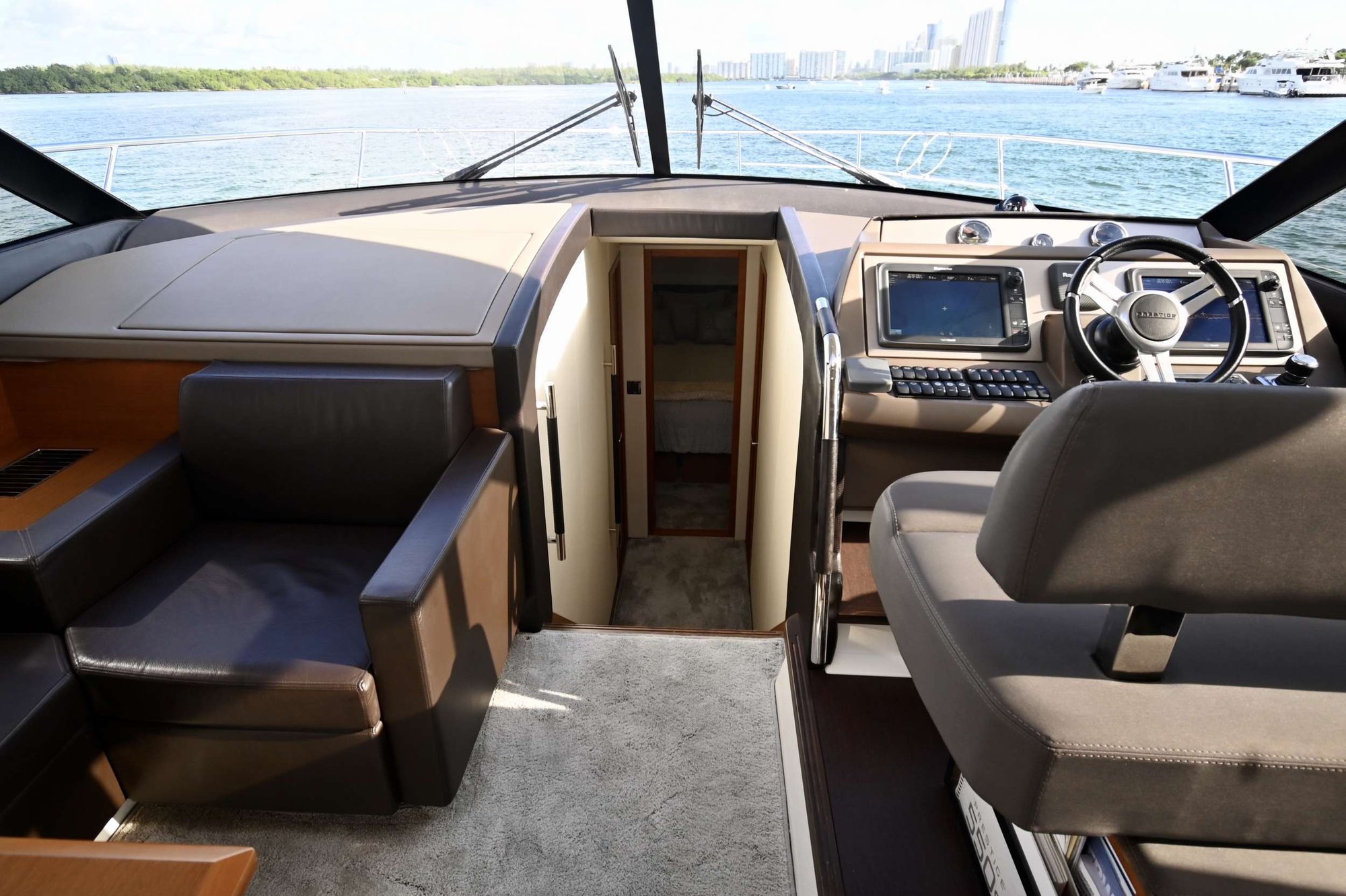 60-prestige-yacht-13