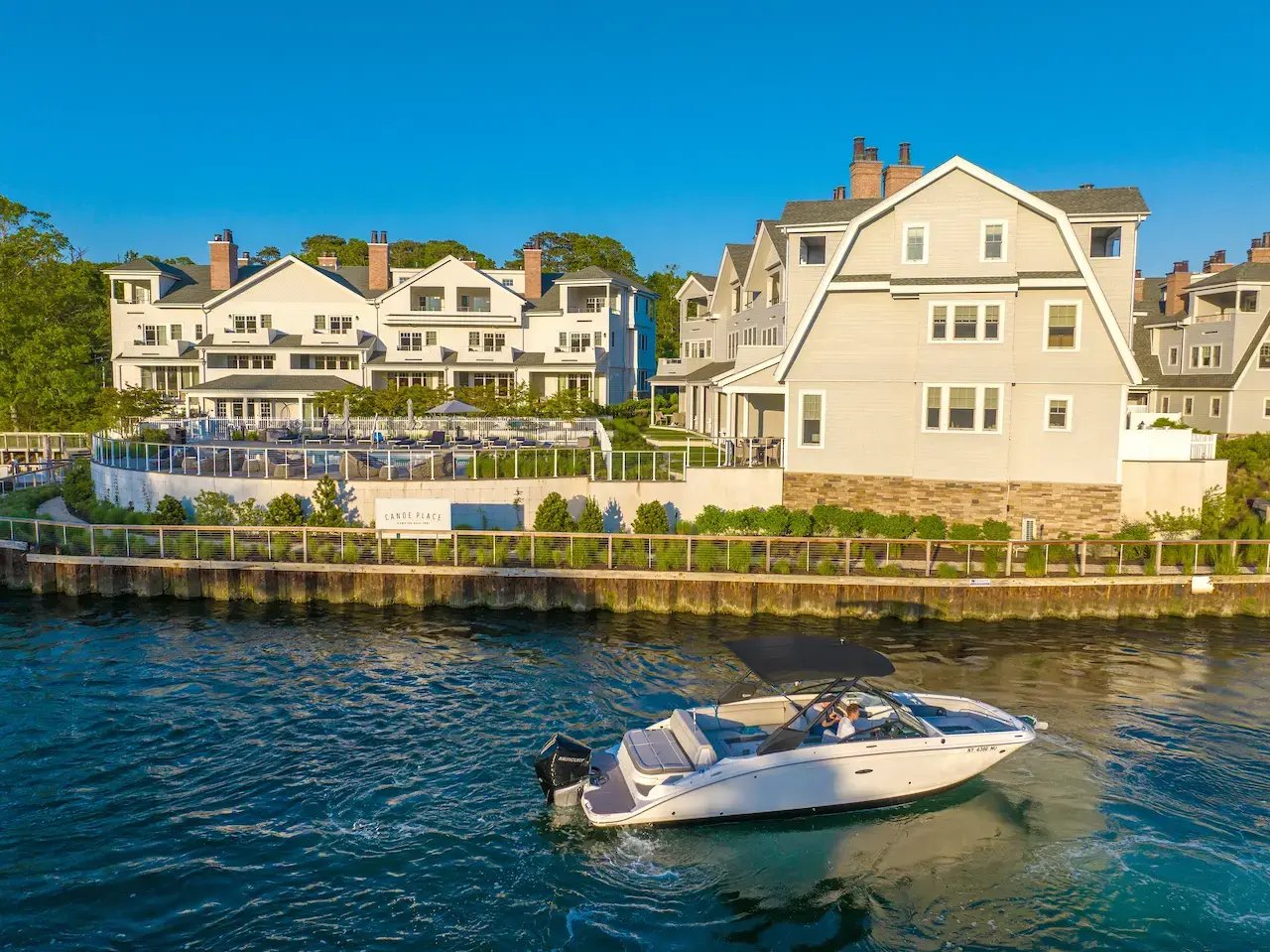 Chase-Guttman-Inspirato-Boathouses-8-1 (1)