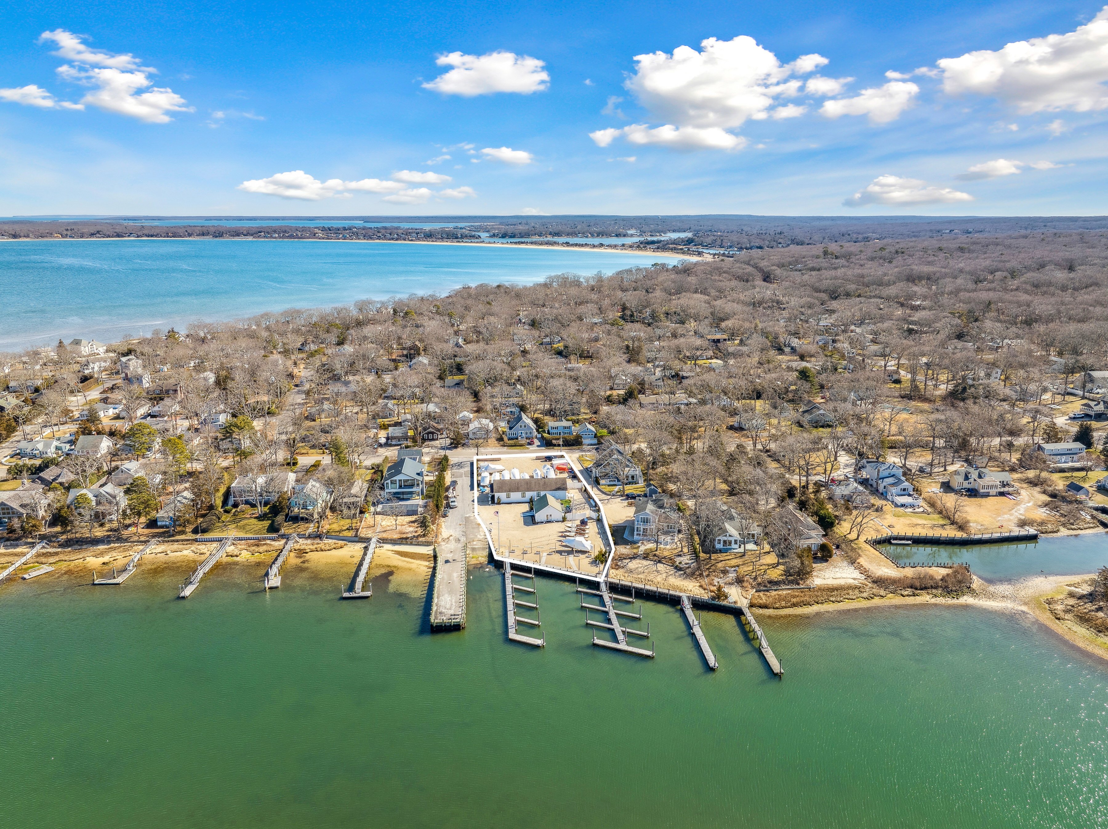 Yacht Hampton Marina | 51 Pine Neck Ave | Sag Harbor | New York