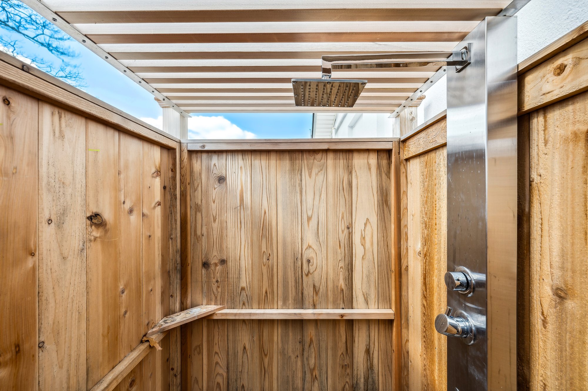 Yacht Hampton Marina | 51 Pine Neck Ave | Sag Harbor | New York