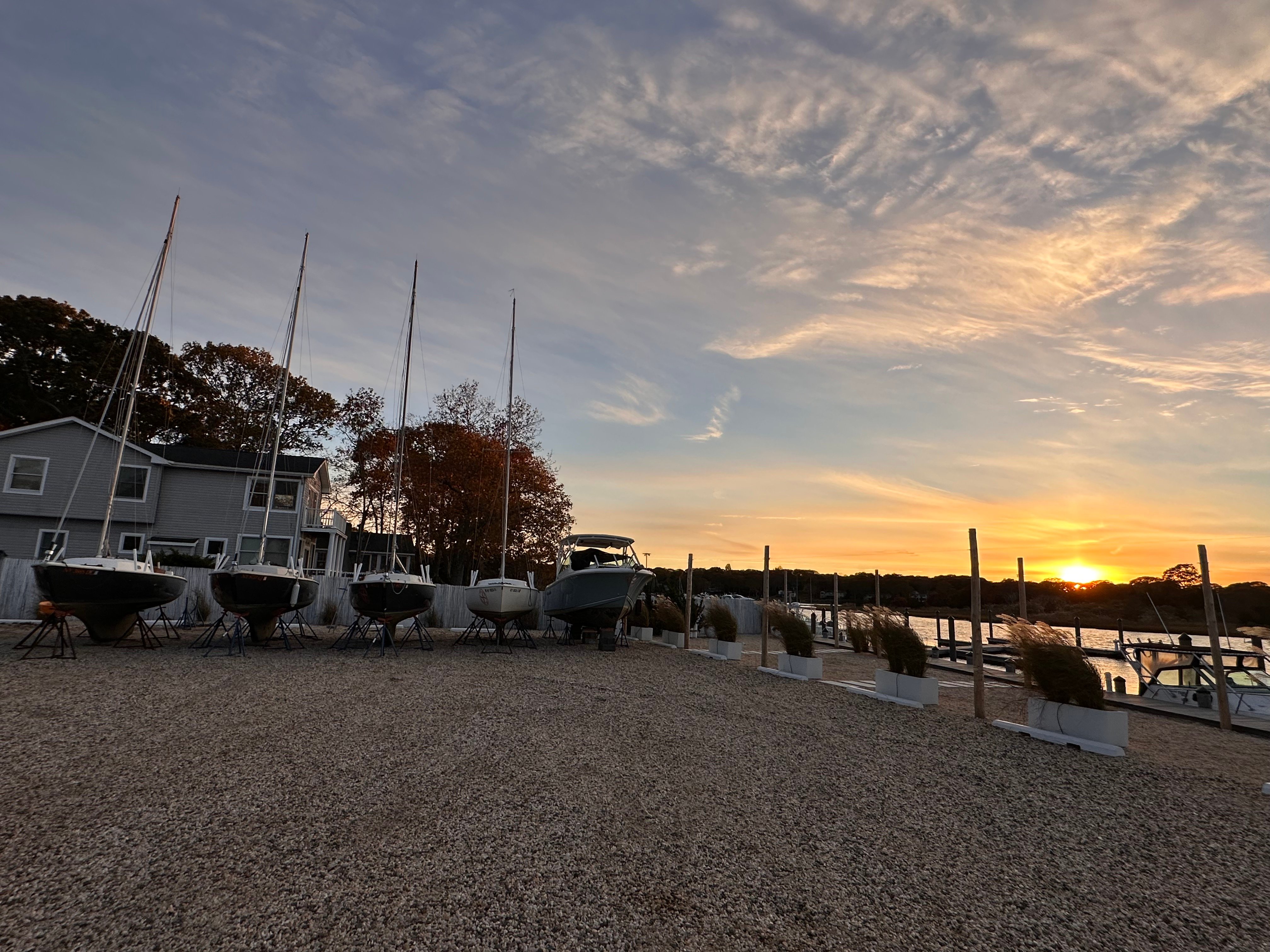YHBC Marina Boats Haul Out