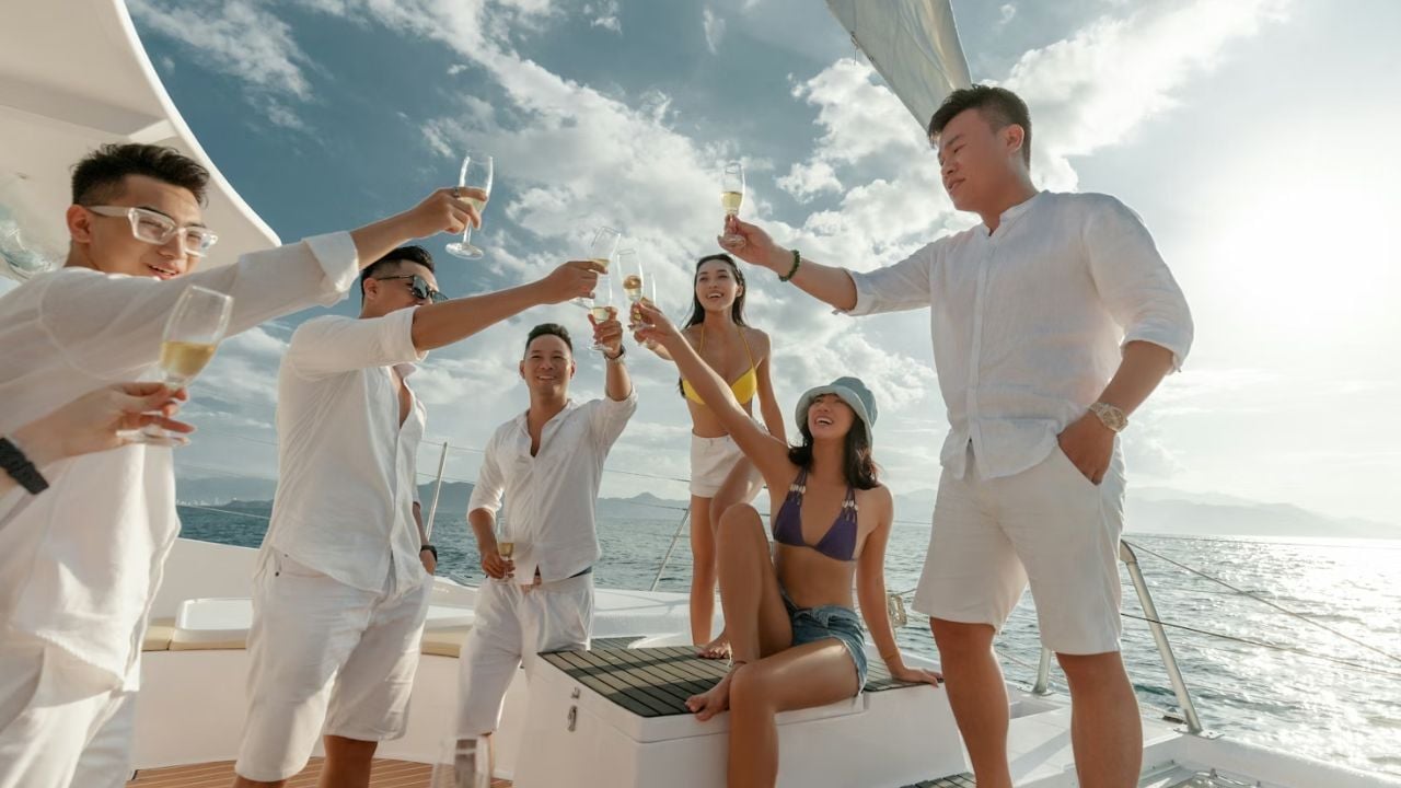 yacht-team-building-delray-beach-benefits